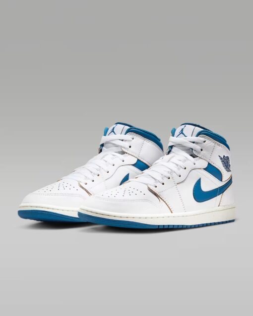 Air Jordan 1 Mid SE